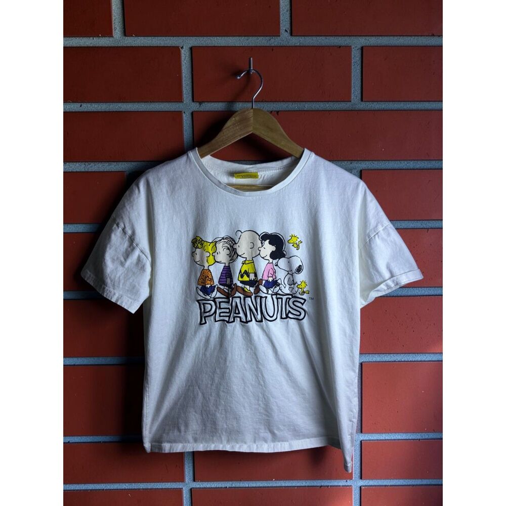 Peanuts Snoopy Charlie Brown Friends Graphic T Shirt Size Small White